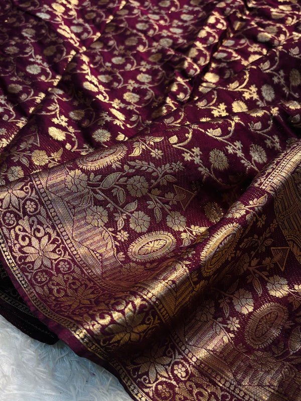 Traditional Woven Border Soft Silk Saree With Blouse Piece