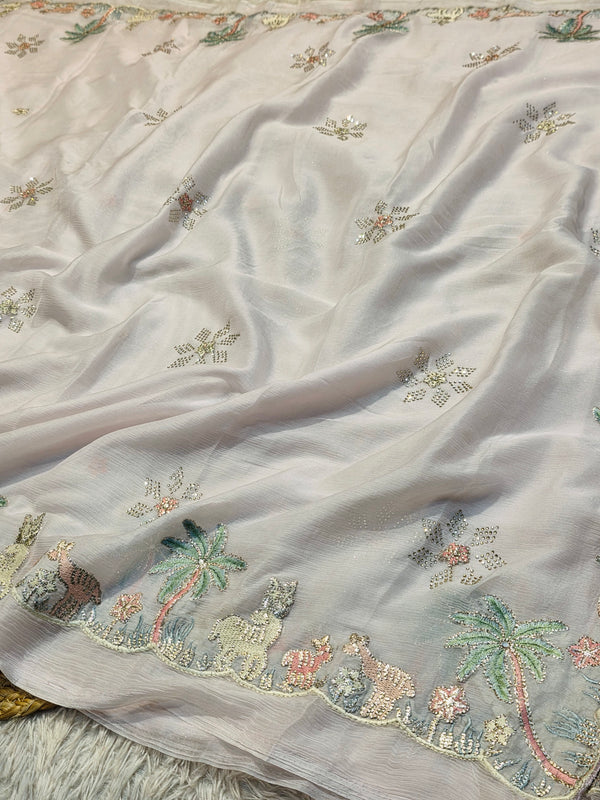 Elegant Chiffon Saree with Soft Flowing Fabric &Blouse Piece