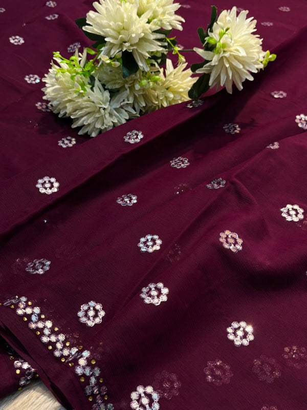 Elegant Chiffon Saree with Lightweight Flowy Fabric