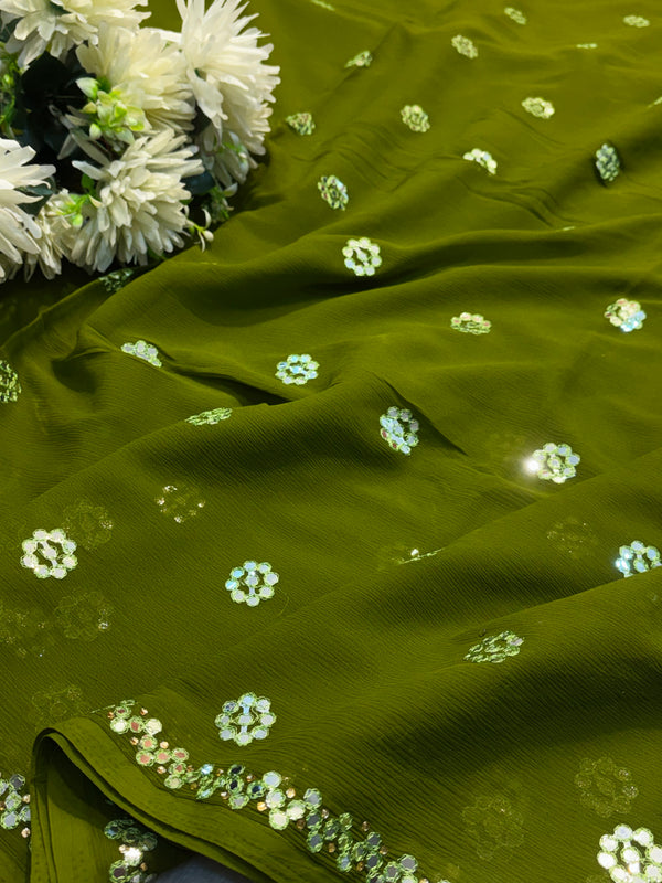 Elegant Chiffon Saree with Lightweight Flowy Fabric