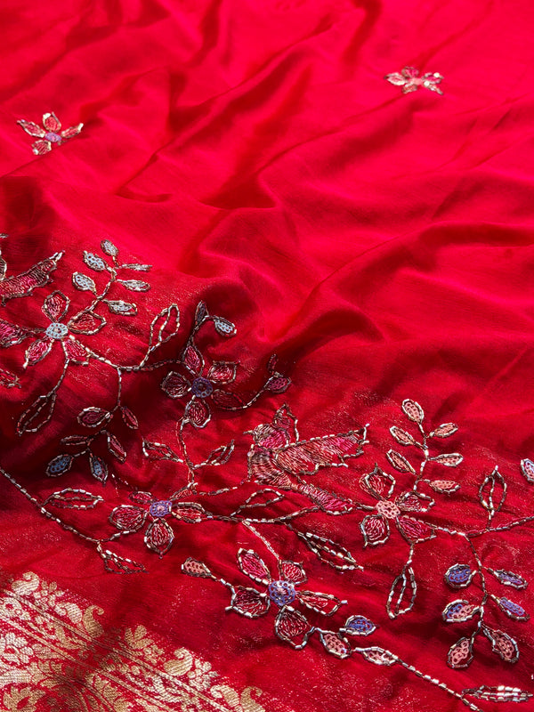 Elegant Soft Chiffon Saree with Matching Blouse – Lightweight & Graceful