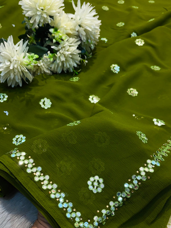 Elegant Chiffon Saree with Lightweight Flowy Fabric