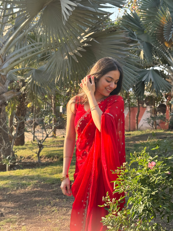 Frendy Silk Saree – Elegant Soft Silk Designer Saree with Blouse Piece