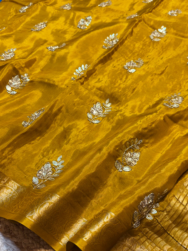 Elegant H.O. Silk Saree with Traditional Detailing