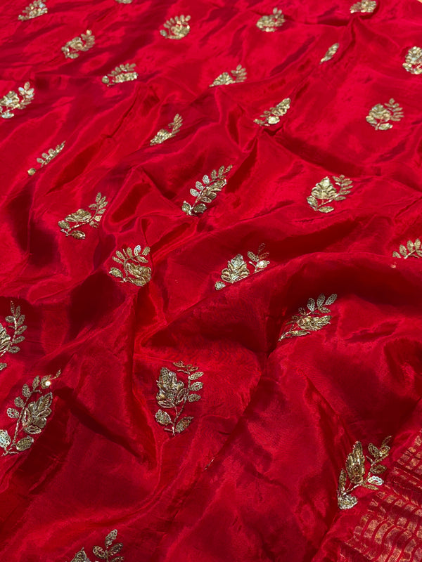 Elegant H.O. Silk Saree with Traditional Detailing