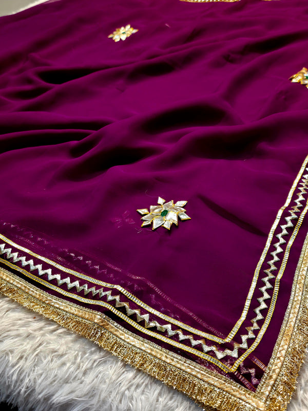 Elegant Chiffon Saree with Soft Flow & Lightweight Draping