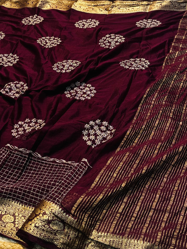 Designer Embroidered Saree with Elegant Border & Rich Pallu