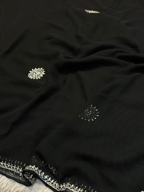 Luxury Georgette Chiffon Saree with Soft Flow & Elegant Drape