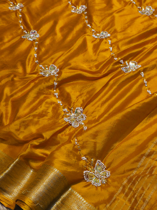 Premium Chinon Silk Saree with Elegant Design & Matching Blouse Piece