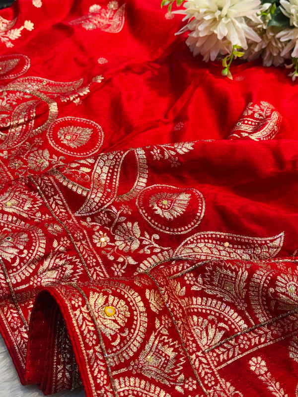 Elegant Dola Silk Saree with Rich Pallu Design