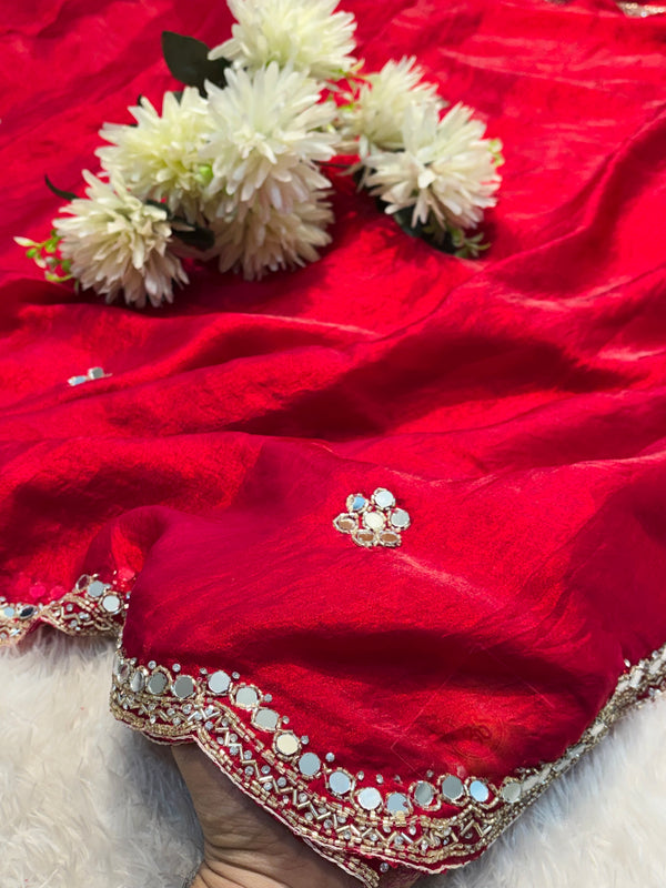 Frendy Silk Saree – Elegant Designer Silk Saree with Stylish Blouse Piece