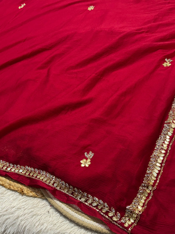 Elegant Chiffon Saree with Running Blouse Piece