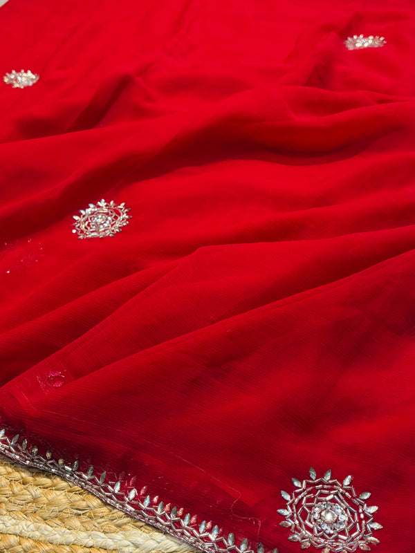 Luxury Georgette Chiffon Saree with Soft Flow & Elegant Drape