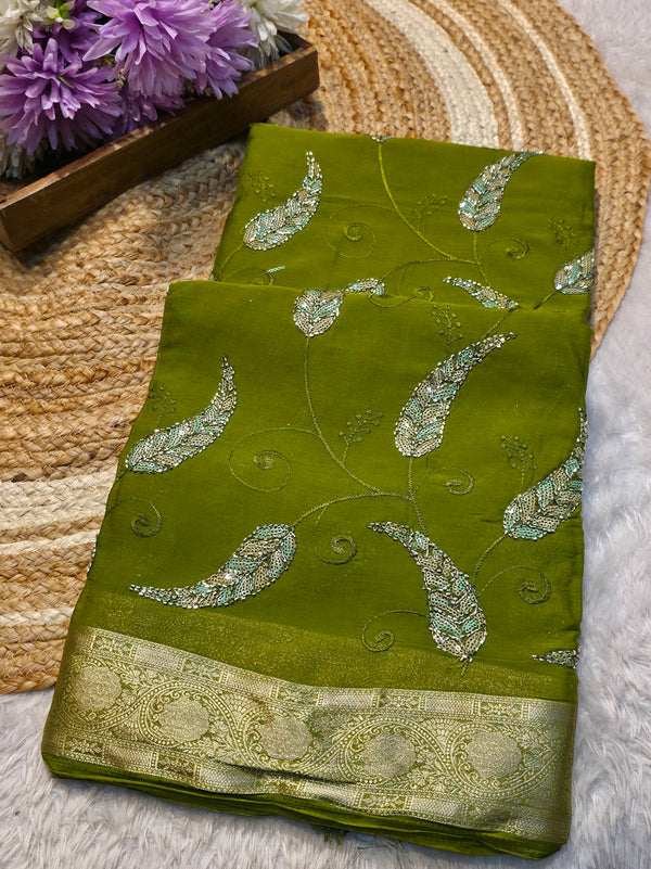 Elegant Lightweight Chiffon Saree with Graceful Flow