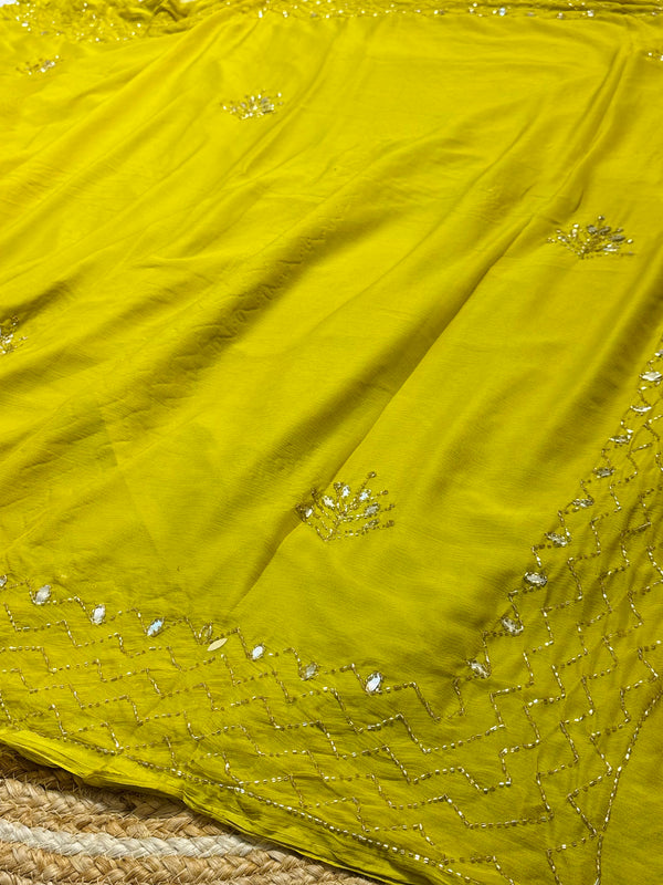 Elegant Chiffon Saree with Running Blouse Piece
