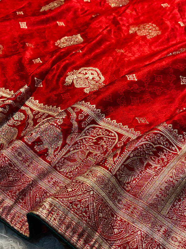 Traditional Silk Saree – Luxury Ethnic Wear for Women